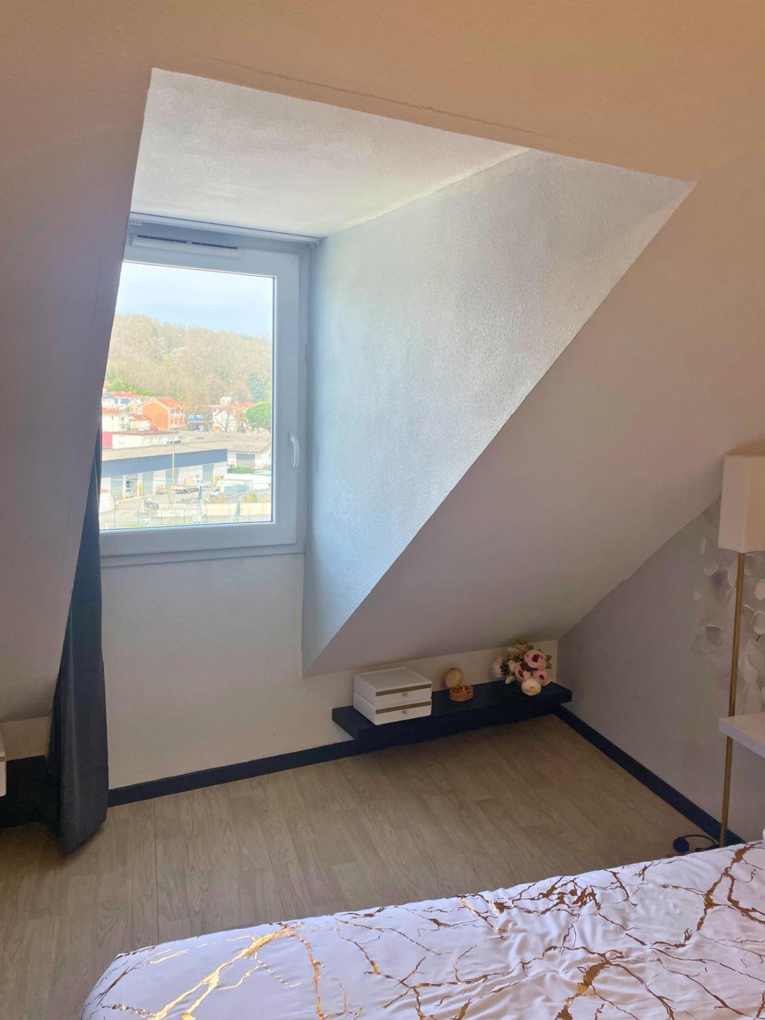 Reve Dore Equipe, Wifi, Unique Apartment